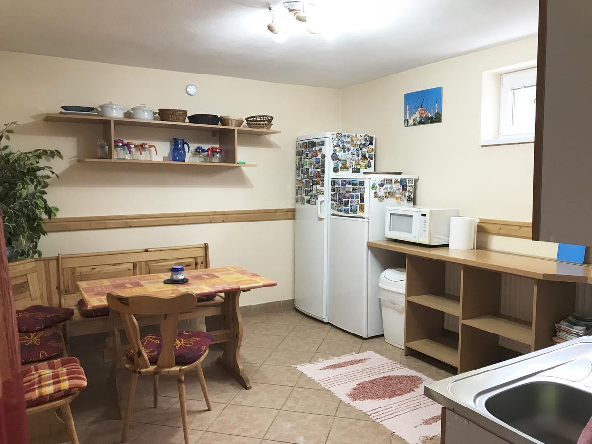 Sunnystreet Guesthouse Stará Lesná المظهر الخارجي الصورة